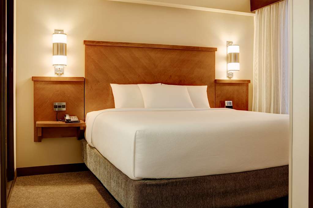 Hyatt Place Atlanta / Alpharetta / Windward Parkway Room photo